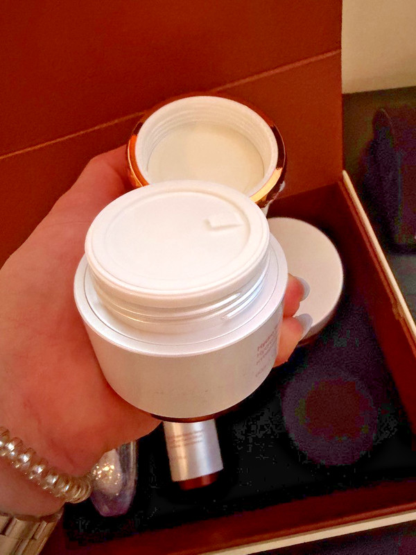 NIB Lavelier HydroTherm Sauna Collection – Mask, Serum, Cream + Derma Roller gallery