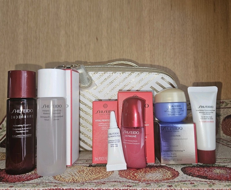 Shiseido 7-Piece Gift Set Ultimune + Vital Perfection $101 Value Sample 2025
