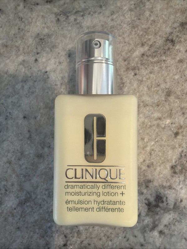 Clinique Product Bundle: Full-Size And Travel Size Lotion, Facial Soap, NEW￼ gallery
