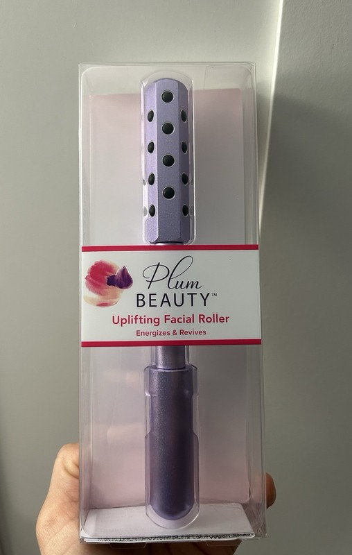 Plum Beauty Uplifting Facial Roller New In Box