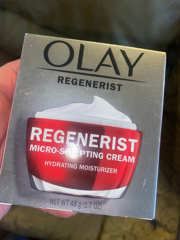 Olay Regenerist Micro-Sculpting Cream Moisturizer. 1.7 Fl Oz