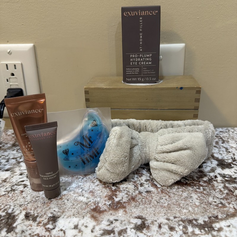 Exuviance Pro-Plump Hydrating Eye Cream NEW 0.5 oz Plus Free Exuviance Samples! gallery
