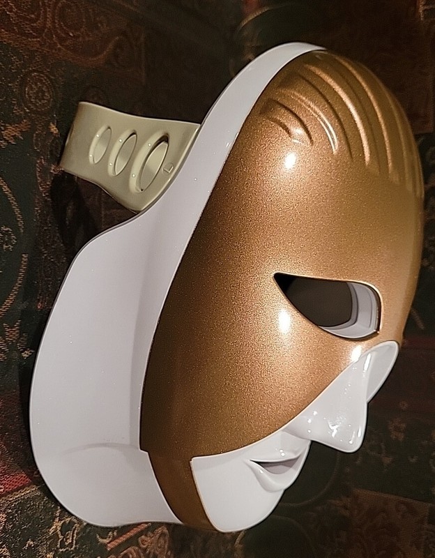Cleopatra LED Mask - Spa Grade Light Therapy gallery