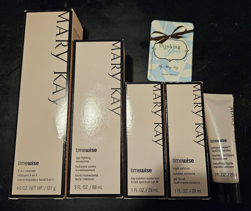 Mary Kay Timewise Set Lot Of 5 Age Fighting, 3-1 Cleanser, Day/Night Solution