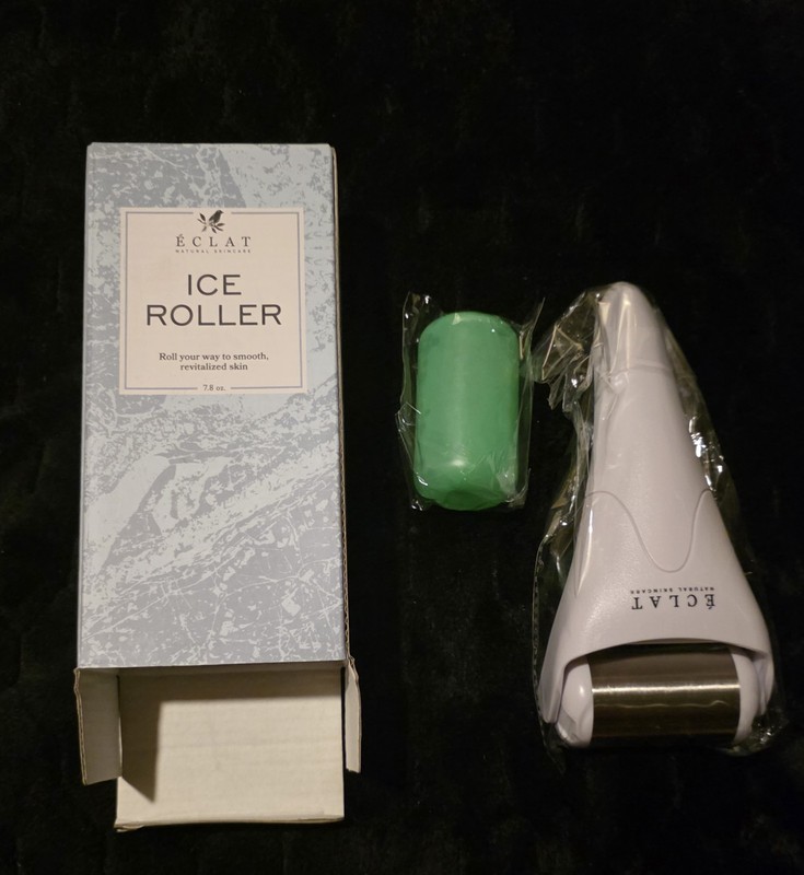 ECLAT Ice Roller for Face and Neck Skin Care Tool NEW White/Green