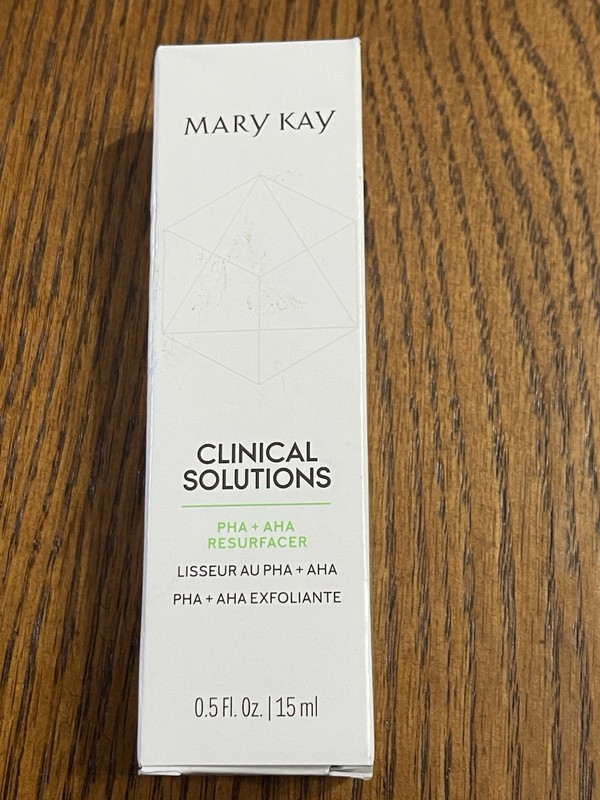 Mary Kay Clinical Solutions Serum PHA + AHA Resurfacer 0.5 Fl. Oz. – NEW IN BOX!