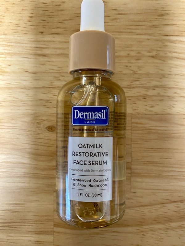 NEW! Dermasil Labs Oatmeal Restorative Face Serum 1 fl oz Mushroom