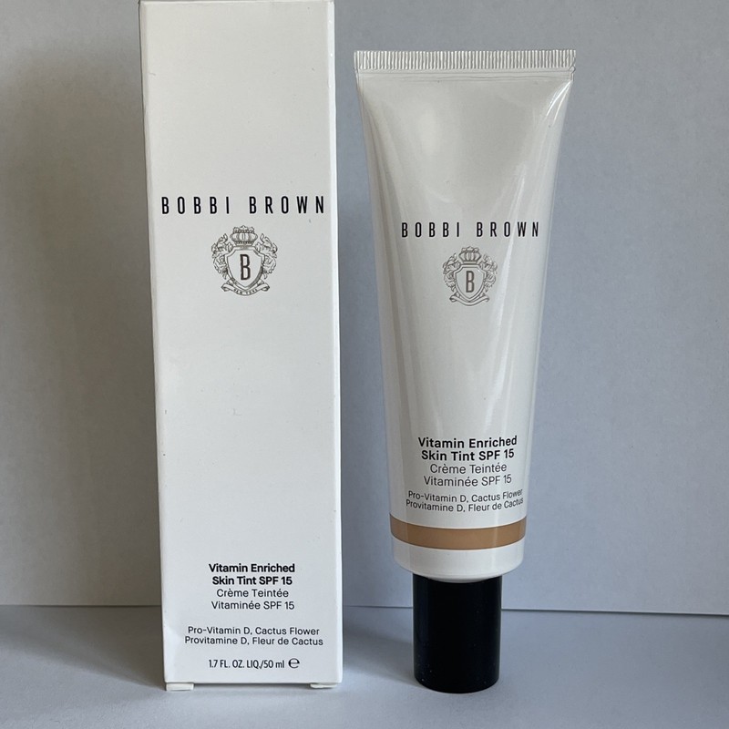 BOBBI BROWN – Vitamin Enriched Skin Tint – Broad Spectrum SPF 15 – MEDIUM 1