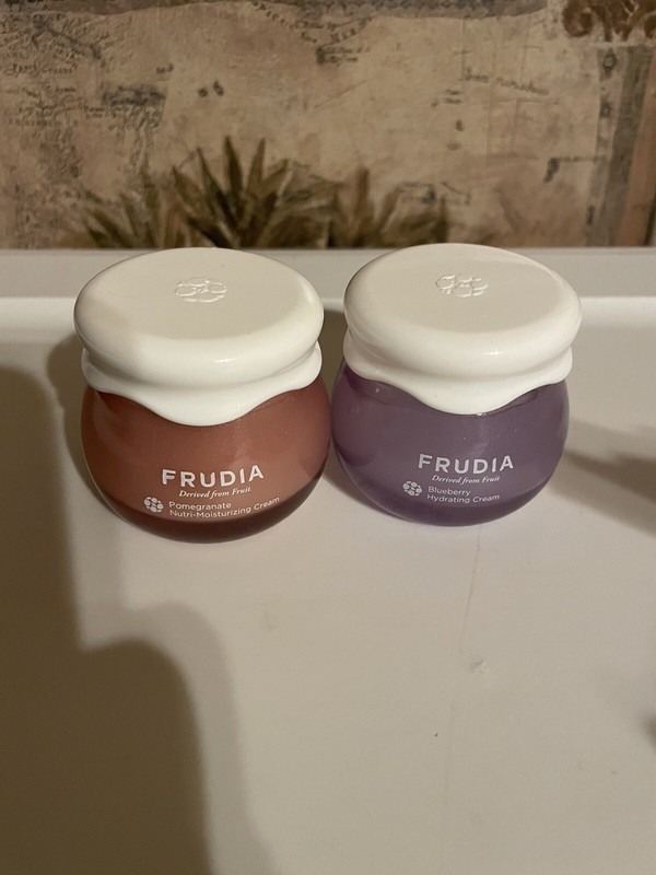 FRUDIAPomegranate Nutri-Moisturizing Cream & Frudia Blueberry Cream