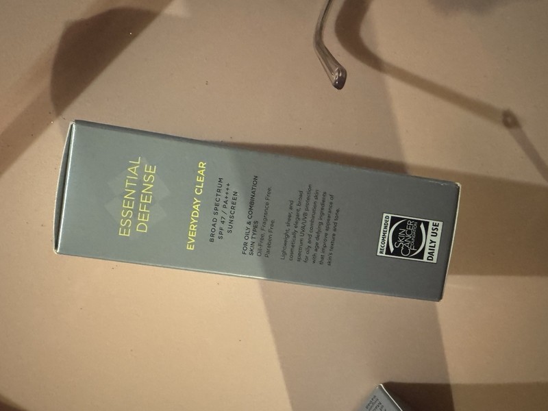 SkinMedica ESSENTIAL DEFENSE EVERYDAY CLEAR SPF 47 SUNSCREEN 1.85 OZ / 52.5 G gallery