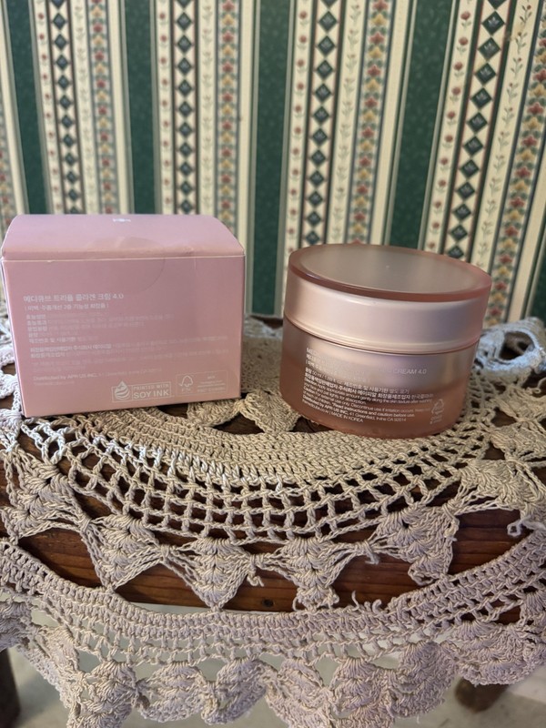 medicube Triple Collagen Cream – Hydrating & Firming Moisturizer with Hyaluronic