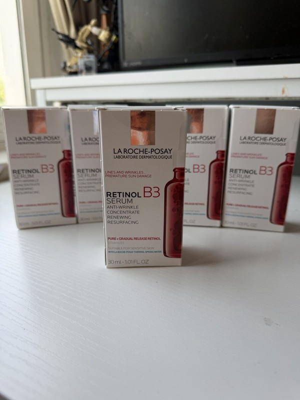 La Roche-Posay Retinol B3 Serum Retinol/Vitamin B3 Anti-Wrinkle 30ml gallery