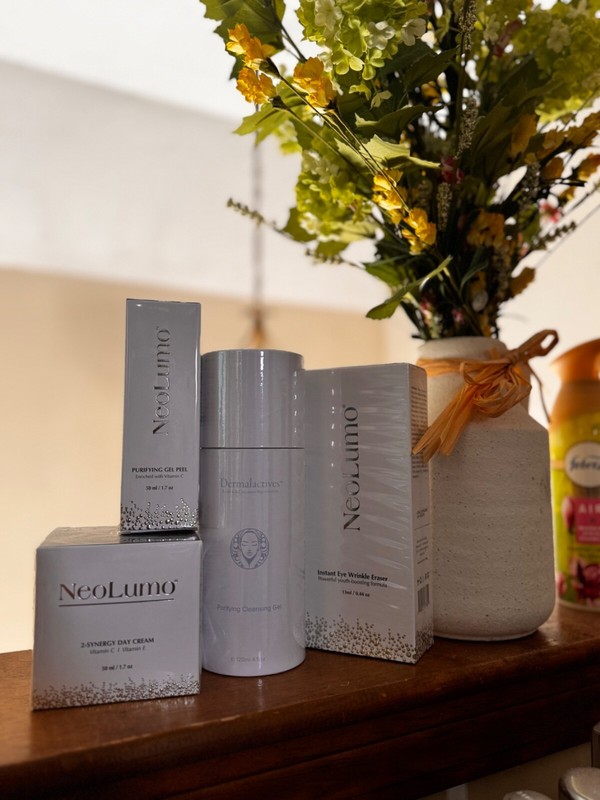 Luxury Skincare Set (NeoLumo) NEW IN BOXES AND ORIGINAL PLASTIC WRAP ON BOXES