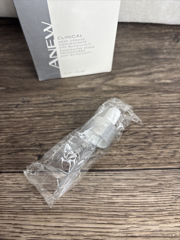 Avon ANEW CLINICAL Deep Crease Concentrate w/ Bo-Hylurox gallery