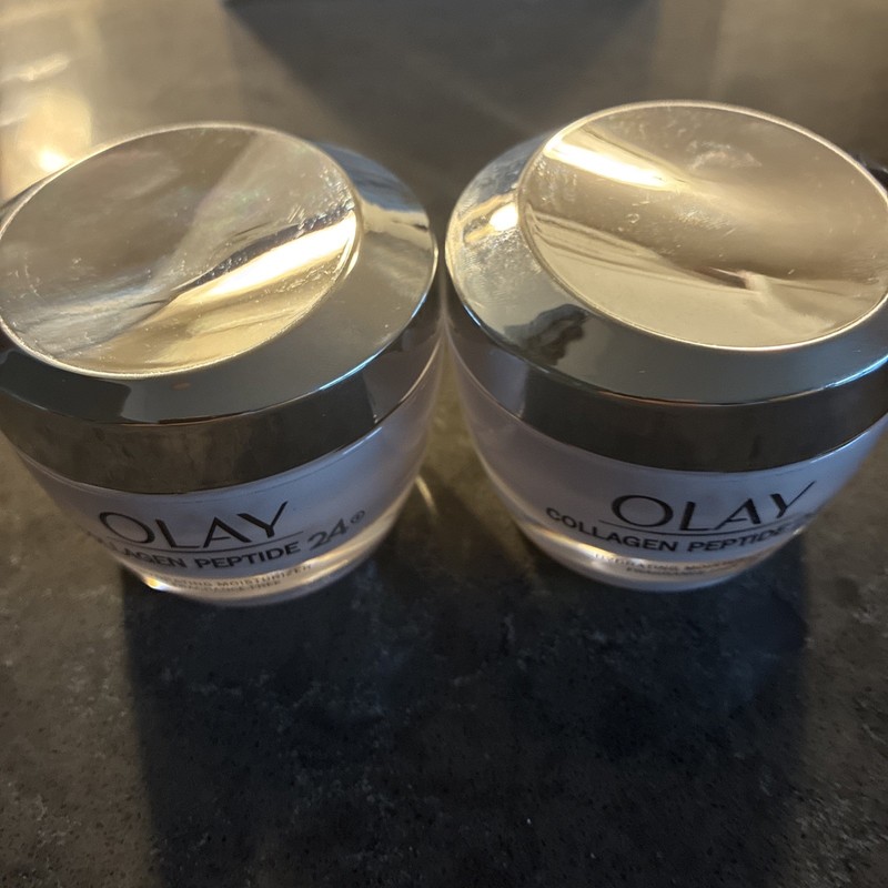 New 2 OLAY Collagen Peptide 24 Hydrating Moisturizer 1.7oz ea Fragrance Free E3