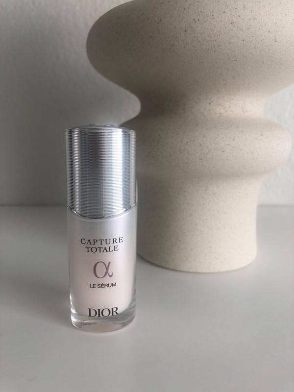 Dior Capture Totale Le Serum Face and Neck Serum 0.34 oz / 10mL Travel Size