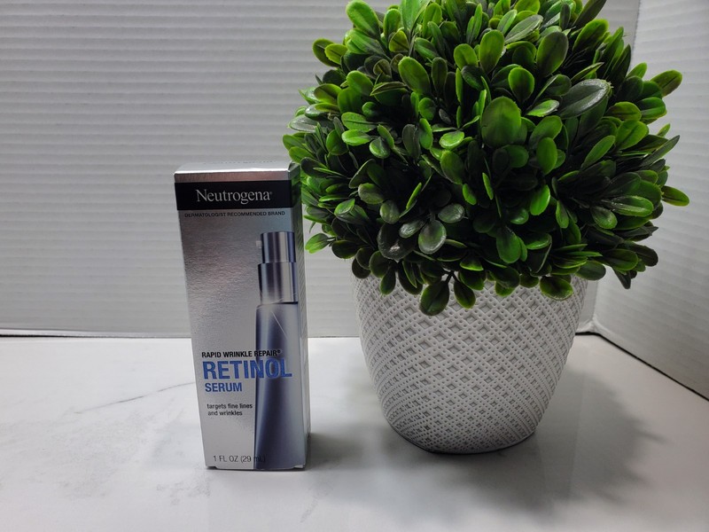 Neutrogena Rapid Wrinkle Repair Retinol Serum 1 FL Oz. 🔵 NEW
