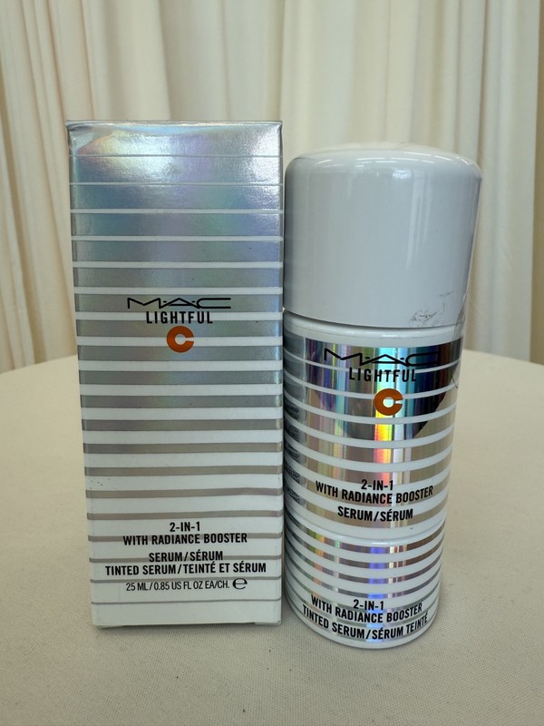 MAC Lightful 2 in 1 Serum with Radiance Booster 25ml