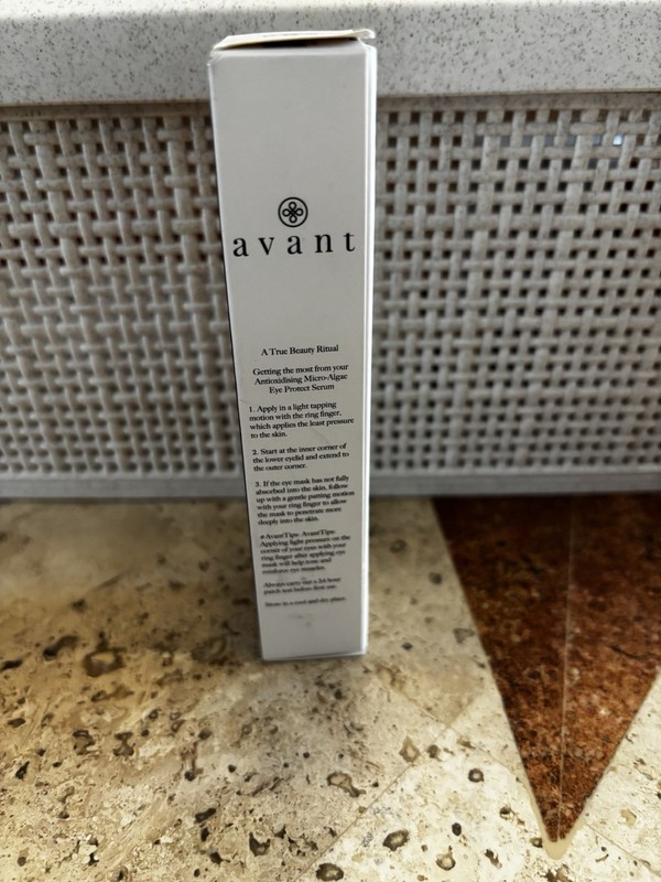 Avant Hyaluronic Micro-Algae Eye Protect Serum 15ml New In Box gallery