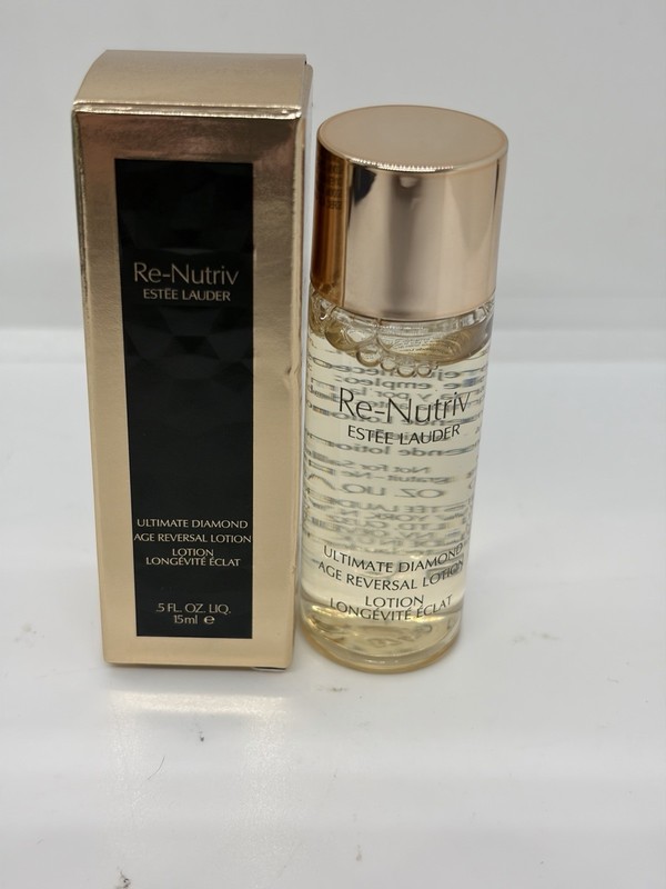 ESTEE LAUDER New Re-Nutriv Ultimate Diamond Age-Reversal Lotion 0.5oz