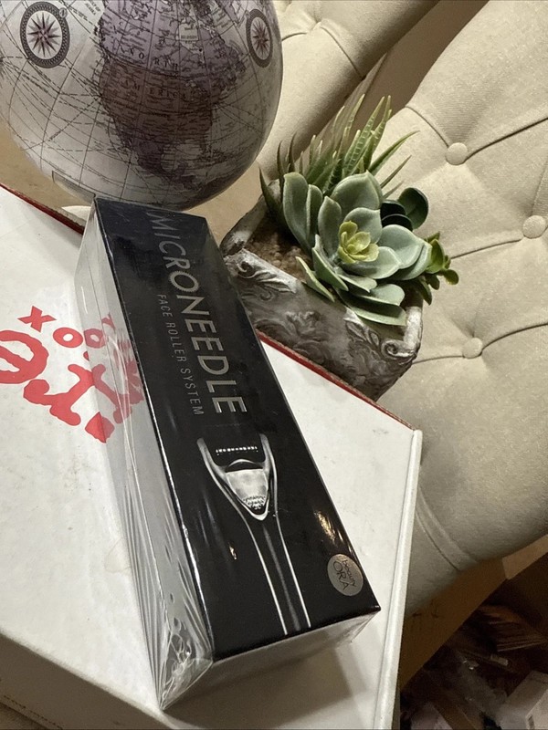 ORA Beauty Microneedle Face Roller System 540 needles 0.25mm depth Sealed in Box