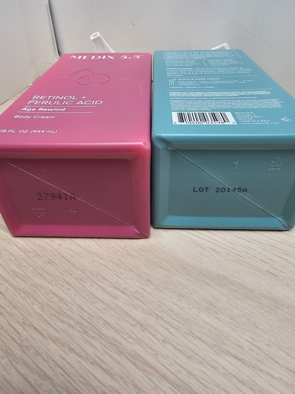 3 MEDIX 5.5 Body Wash Glycolic+Lactic And Retinol + Ferulic Acid Vitamin F Serum gallery