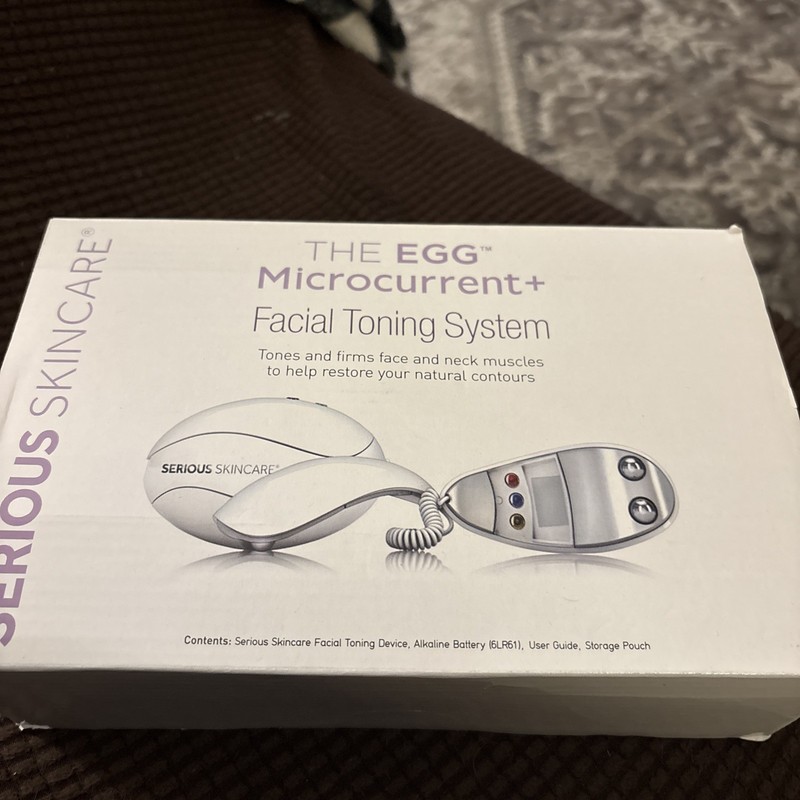 SERIOUS SKINCARE «The Egg» Microcurrent+ Facial Toning System New