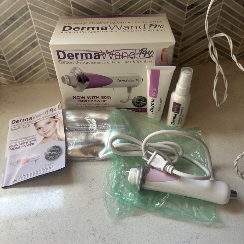 Derma Wand PRO High Frequency Facial Wand New In Open Box