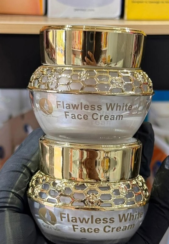 X2 Flawless White Face Cream Anti Aging Whitening Glowing Spot Remove Wt Spf 30