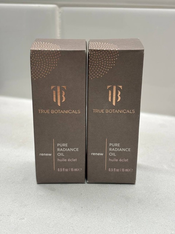 True BotanicalsTrue Botanicals Renew Pure Radiance Oil 15 ml (Set of 2)