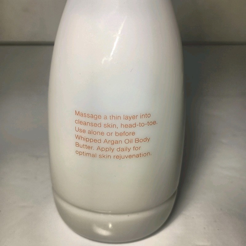 Josie Maran Argan Milk Intensive Hydrating Body Renewal Serum 6.7oz Irish Cream gallery