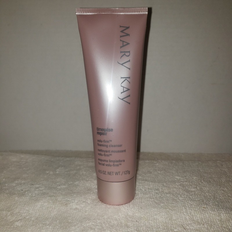 Mary Kay TimeWise Repair Volu-Firm Foaming Cleanser 4.5 oz gallery