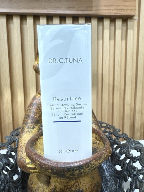 Farmasi Dr. C. Tuna Resurface Retinol Reviving Serum 30 ml / 1 fl. oz.