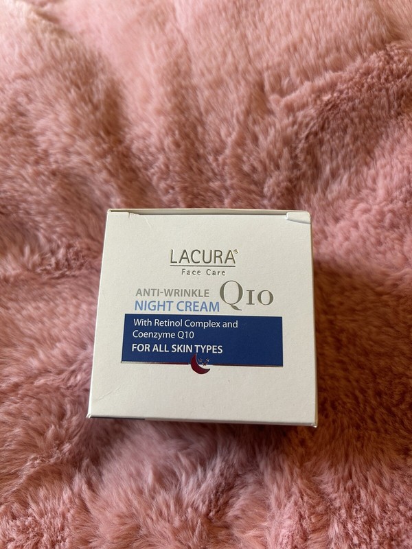 Lacura™Q10 Anti-Wrinkle Night Cream w/Retinol Complex & Coenzyme Q10 NEW! gallery