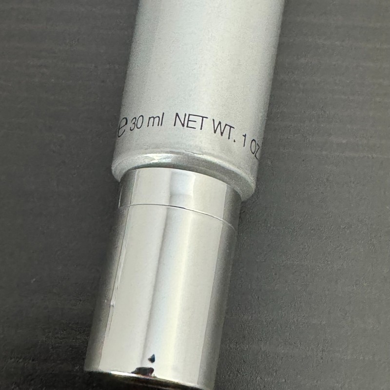 Lancome Visionnaire Skin Solutions 0.2% Retinol Correcting Night Concentrate 1oz gallery
