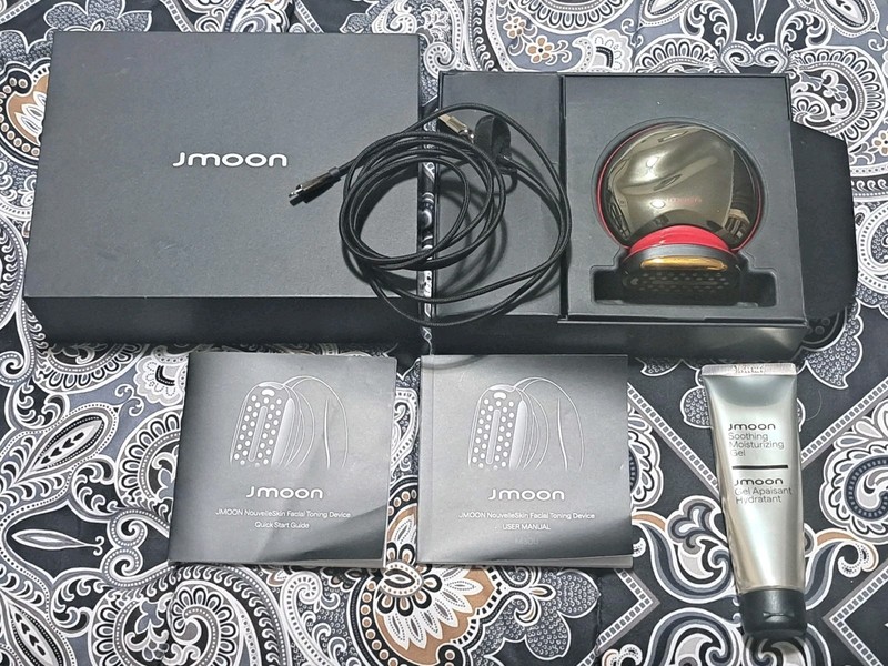 Lightly Used JMOON Nouvelle Anti-Ageing Skin Toning Device~ purchased 10/25