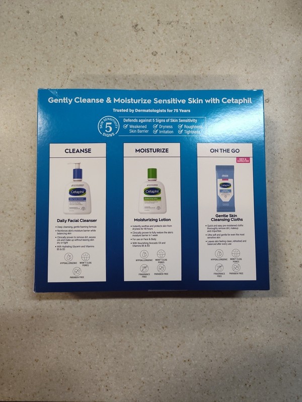 Cetaphil Healthy Skin Essentials Kit Daily Facial Cleanser & Moisturizing Lotion gallery