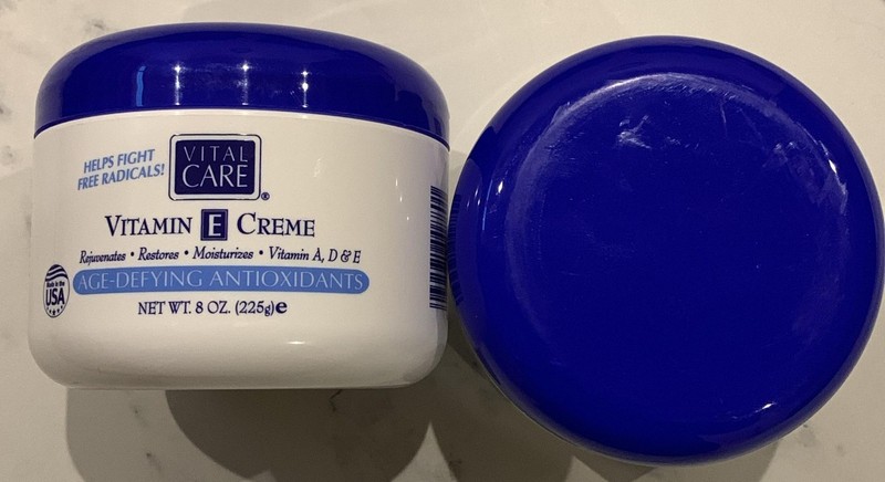 2X Vital Care Vitamin E Creme Age Defying Antioxidants 8 Oz. 8 Ounce