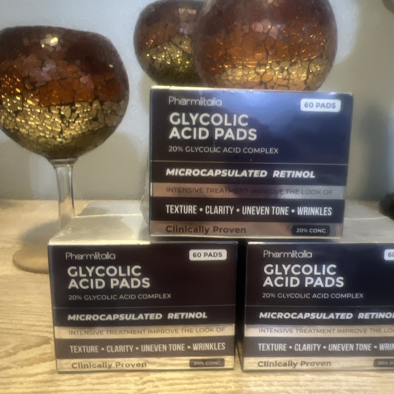 3X PharmItalia 20% Glycolic Acid Pads w/Retinol & Niacinamide Count Exp 2027