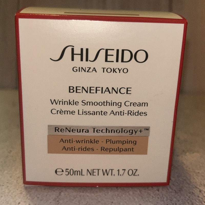 Shiseido Benefiance Wrinkle Smoothing Cream – 1.7oz