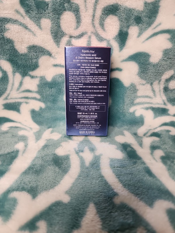 Korea Beauty Farm Stay Hyaluronic Acid & Cherry Blossom Serum 1.18fl oz gallery
