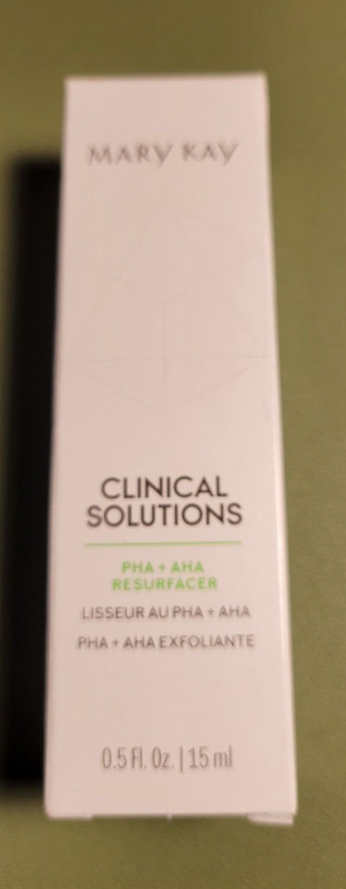 Mary Kay Clinical Solutions, PHA + AHA Resurfacer – 0.5 Fl. Oz. 177904