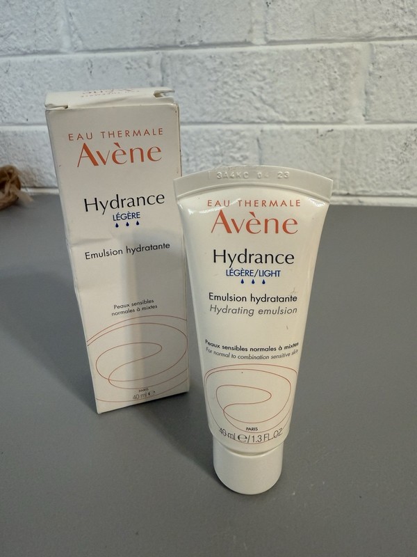 Avene Hydrance Light Hydrating Emulsion Sensitive Skin (40ml/1.3fl) New 04/2026