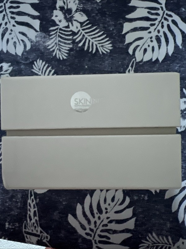 SKIN INC Tri-Light Body Sculpt Fit LED Body Treatment $408 gallery