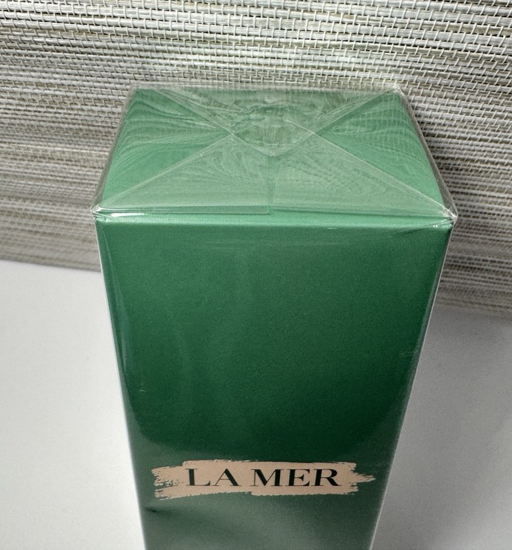 LA MER The Hand Treatment Anti Age Cream - 3.4oz / 100ml - Factory Sealed Box gallery