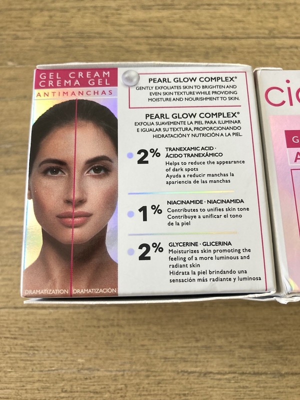 2 Cicatricure Antimanchas Face Moisturizer 1.7 Oz - Fades Dark Spots Boosts Glow gallery