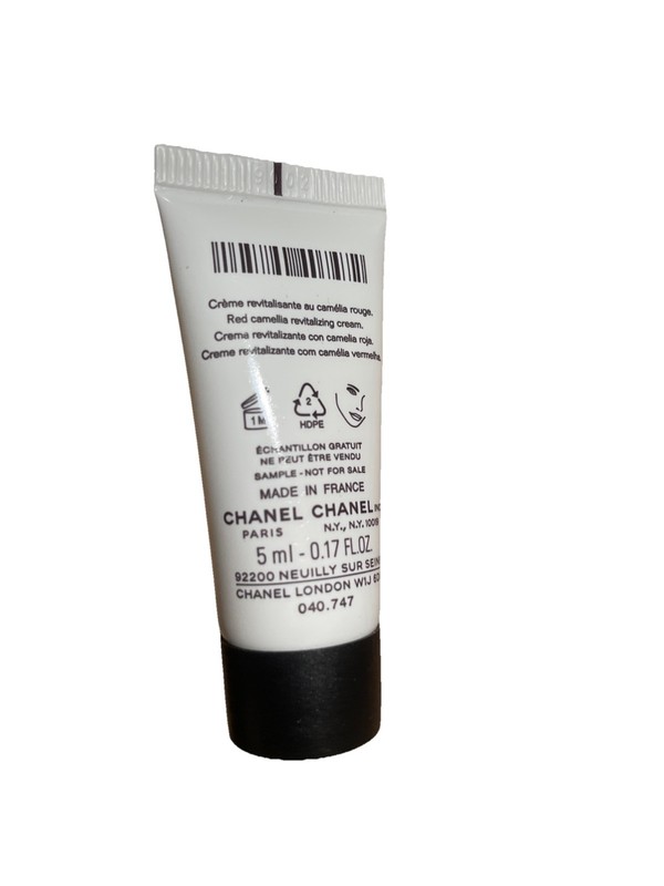 CHANEL N°1 DE CHANEL REVITALIZING Creme 5ml Sample Travel Size gallery