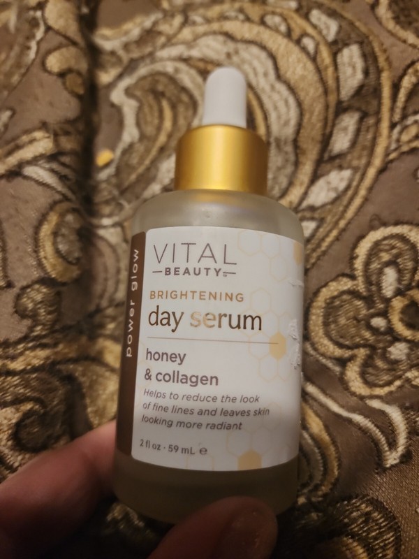 VITAL BEAUTY Power Glow Honey & Collagen Brightening Day Serum 2Oz. NEW!