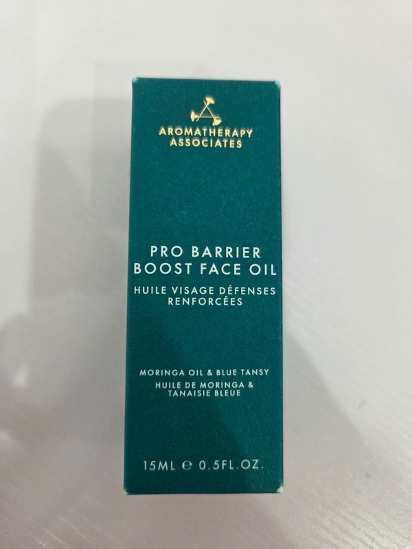 NIB Aromatherapy Associates Pro Barrier Boost Face Oil Moringa Oil & Blue Tansy gallery