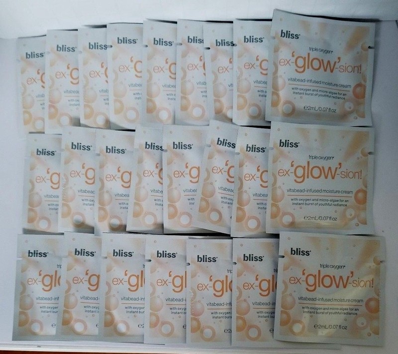 100 BLISS Triple Oxygen ex-GLOW-sion Vitabead Infused Moisture Cream 0.07oz ea